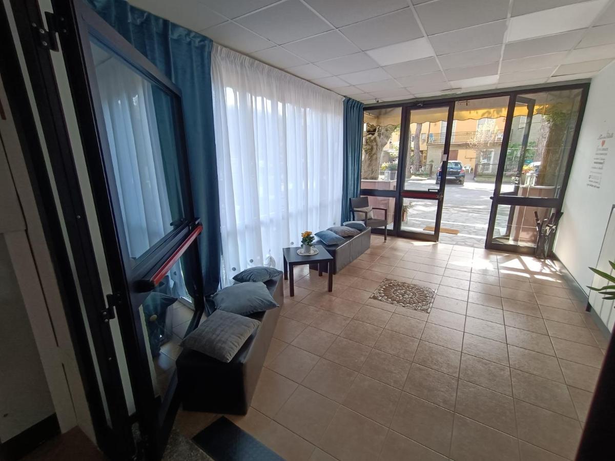 Hotel La Torre Cervia Ngoại thất bức ảnh
